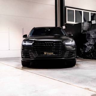 Audi Q7 2016 black wallpaper