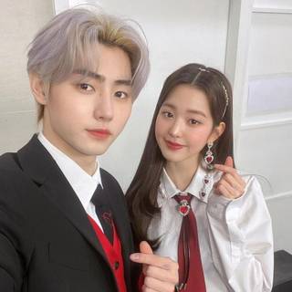 Jang Won-young and Sunghoon Butter wallpaper