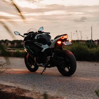 Black Ninja 650 wallpaper