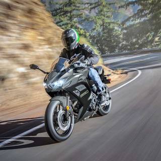 Black Ninja 650 wallpaper