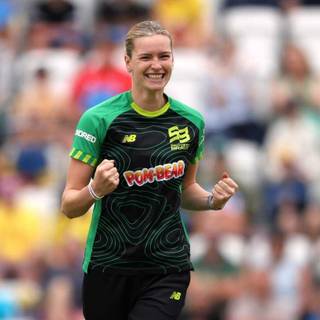 Lauren Bell wallpaper