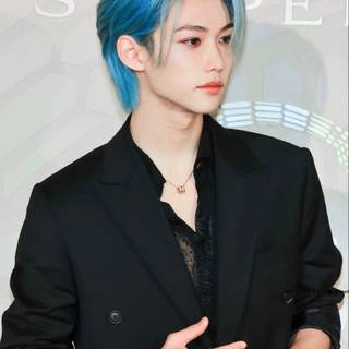 Stray Kids Felix blue hair wallpaper