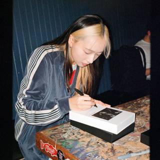 Hannah Bahng Chromebook wallpaper