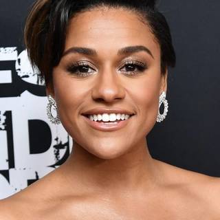Ariana DeBose wallpaper