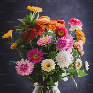 Flowers in a vase wallpaper