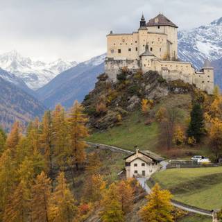Tarasp Castle wallpaper
