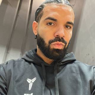 Aubrey Drake Graham wallpaper