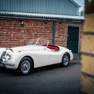 Jaguar XK120 OTS wallpaper