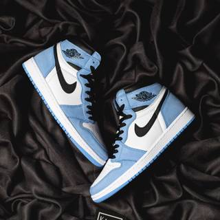 Jordan 1 University blue wallpaper