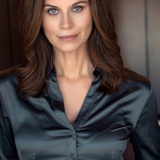 Jennifer Taylor wallpaper