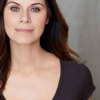 Jennifer Taylor wallpaper