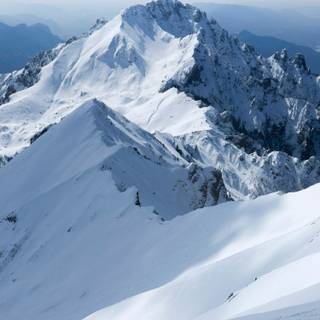 Winter mountain Android wallpaper