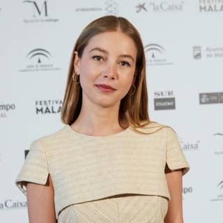 Charlotte Vega wallpaper