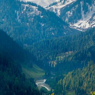 Vale of Kashmir wallpaper