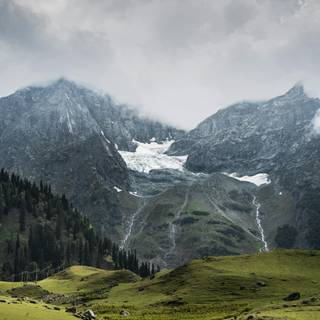 Vale of Kashmir wallpaper