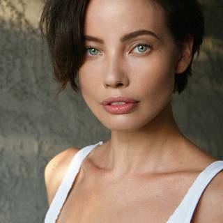 Stephanie Corneliussen wallpaper