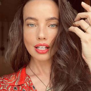Stephanie Corneliussen wallpaper
