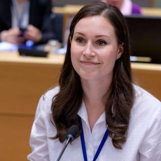 Sanna Marin wallpaper