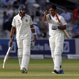 Jadeja and Dhoni wallpaper