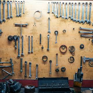 Mechanic tools wallpaper