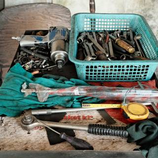 Mechanic tools wallpaper