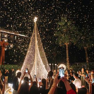 Christmas in Dubai wallpaper