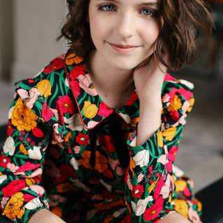 McKenna Grace iPhone wallpaper