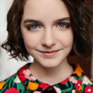 McKenna Grace iPhone wallpaper