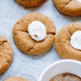 Cookie with marshmallow wallpaper