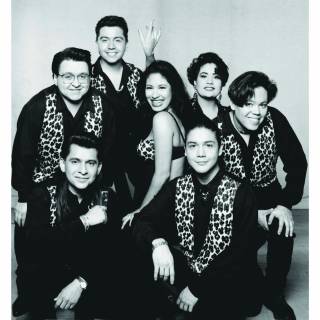 Selena y Los Dinos wallpaper