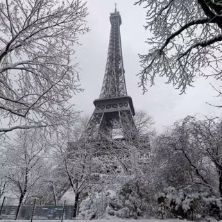 Paris snow wallpaper