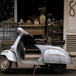 Vespa vintage wallpaper