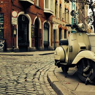 Vespa vintage wallpaper