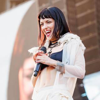 María Zardoya wallpaper