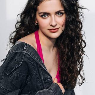 Eve O'Brien wallpaper