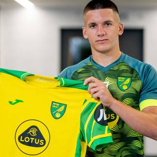 Christos Tzolis wallpaper