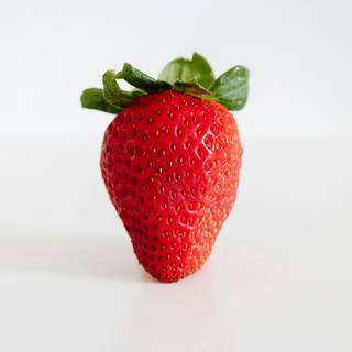Strawberry desktop wallpaper