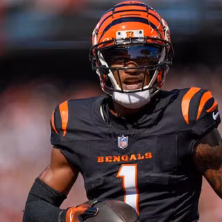 Dakorien Moore wallpaper