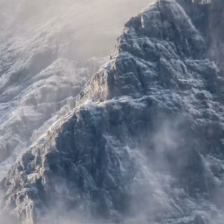 Foggy winter landscape wallpaper