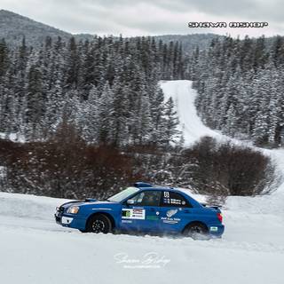 Subaru Impreza winter wallpaper