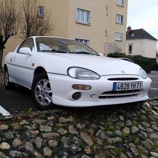 Mazda MX-3 wallpaper