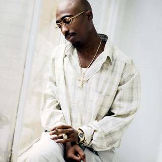 Man with glasses wallpaper