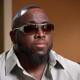 Man with glasses wallpaper