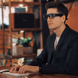 Man with glasses wallpaper