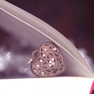 Cute jewelry wallpaper