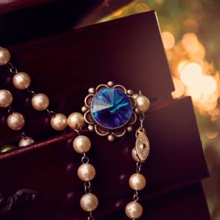 Cute jewelry wallpaper