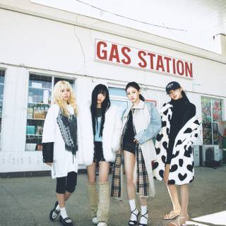 Baby Dont Cry wallpaper