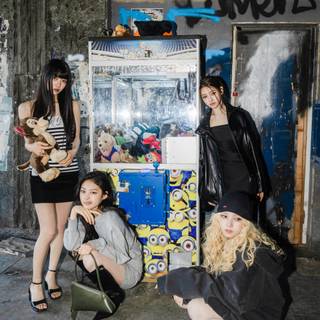 Baby Dont Cry wallpaper