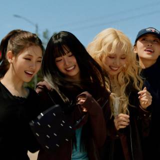 Baby Dont Cry wallpaper