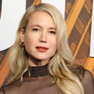 Kristen Hager wallpaper